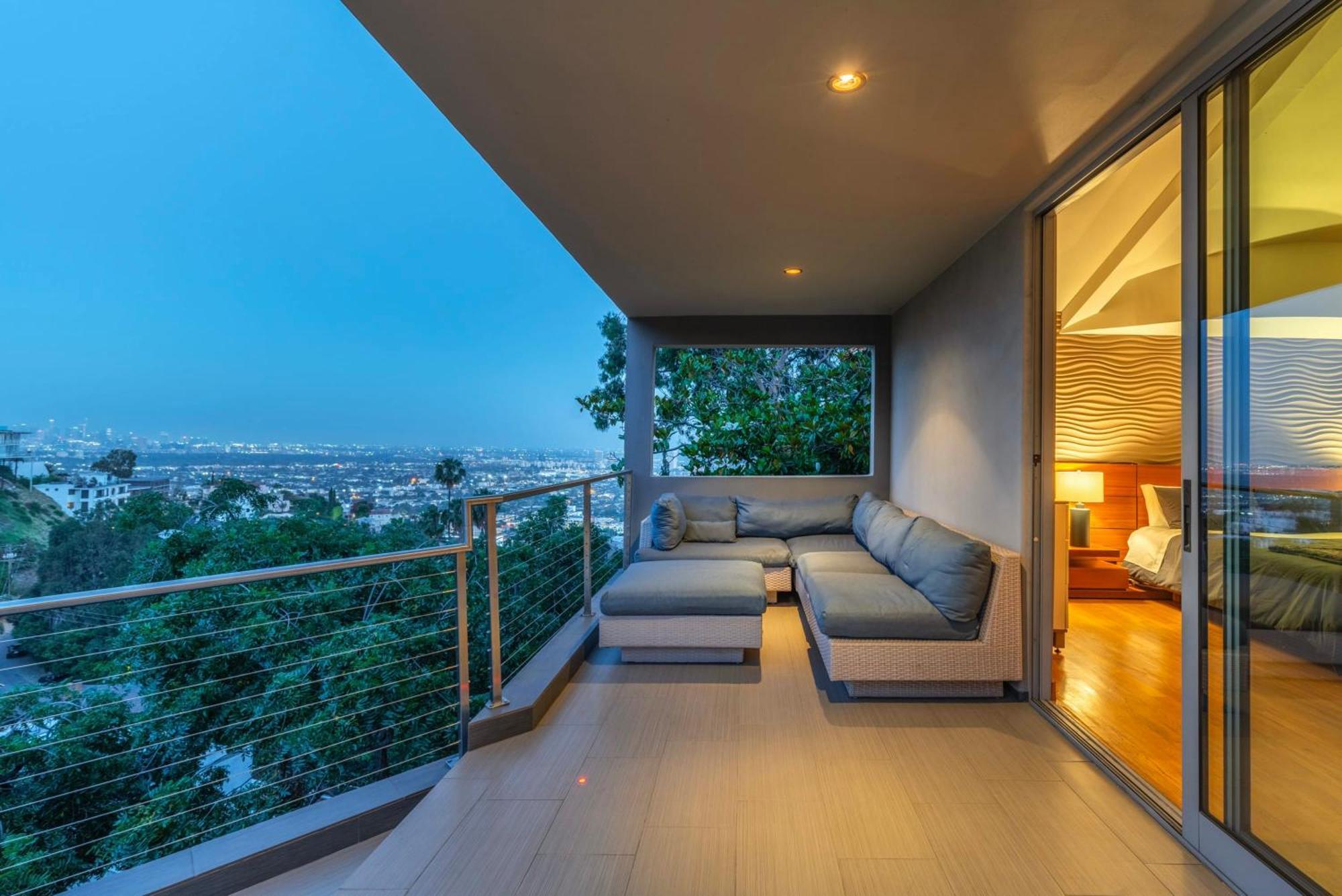 Casa vacanze 6mil 5br Sunset Strip Jetliner Oasis *