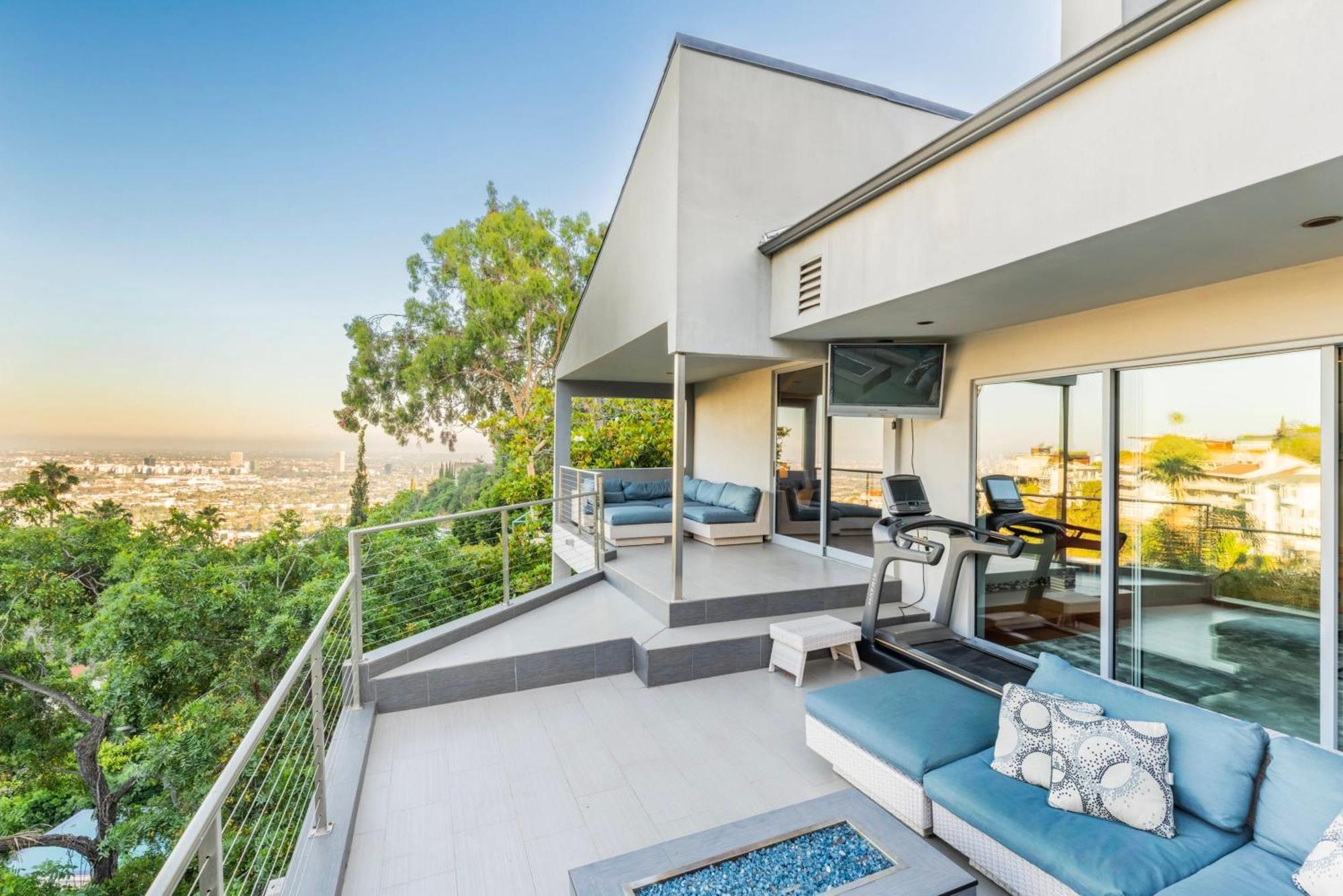 Casa vacanze 6mil 5br Sunset Strip Jetliner Oasis